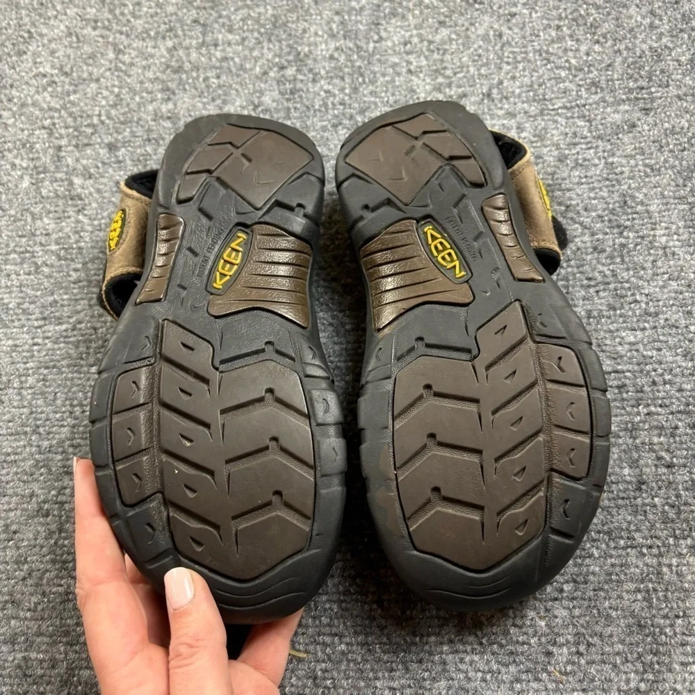 Keen boys brown